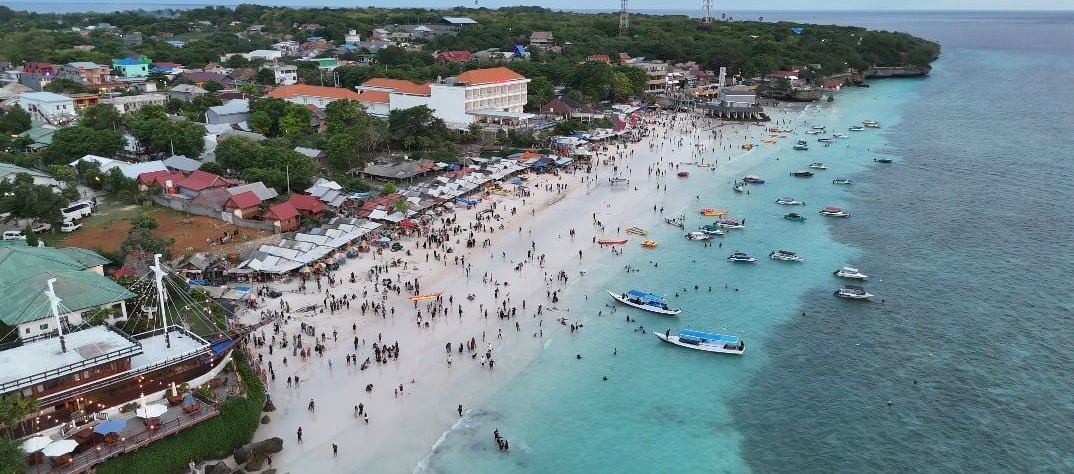 DIGEMARI -- Kawasan Titik Nol yang merupakan salah satu fasilitas wisata di Pantai Bira Bulukumba. Kawasan Titik Nol merupakan salah satu fasilitas yang paling digemari saat berkunjung di Pantai Bira.  