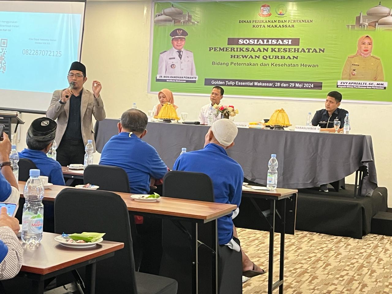 ist SOSIALISASI--Sosialisasi Pemeriksaan Kesehatan Hewan Kurban melibatkan panitia penyembelihan hewan kurban dari berbagai masjid di Makassar. Sosialisasi digelar di Hotel Golden Tulip Makassar, Jalan Sultan Hasanuddin, Rabu (29/5) dengan menghadirkan narasumber dari Majelis Ulama Indonesia (MUI) Makassar dan dokter hewan dari Unhas.