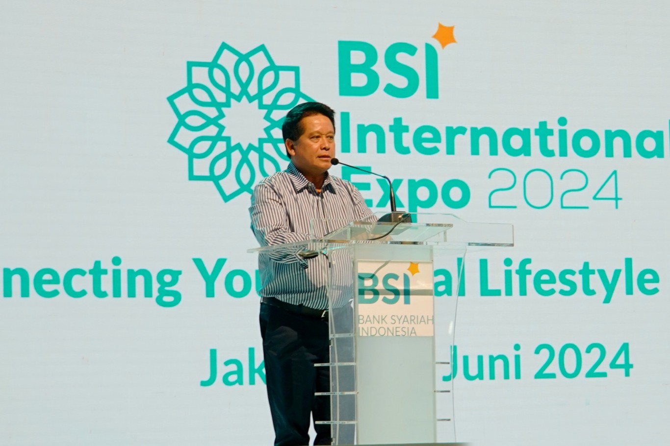 Direktur Utama BSI Hery Gunardi saat penutupan BSI International Expo 2024 di JCC Senayan Jakarta, Minggu (23/6/2024).
