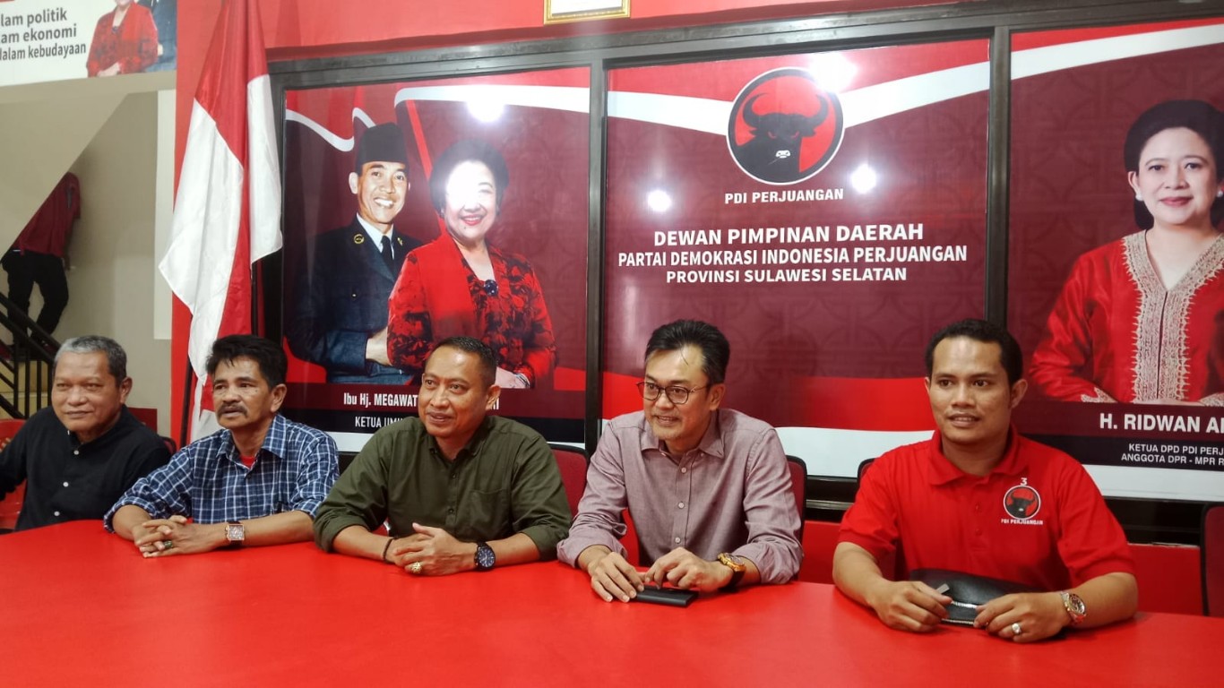 IST IKUT UJI KEPATUTAN--Politisi Golkar Andi Rio Padjalangi mengikuti uji kepatutan dan kelayakan sebagai bakal calon bupati Bone di DPD PDIP Sulsel, Senin (10/6) 