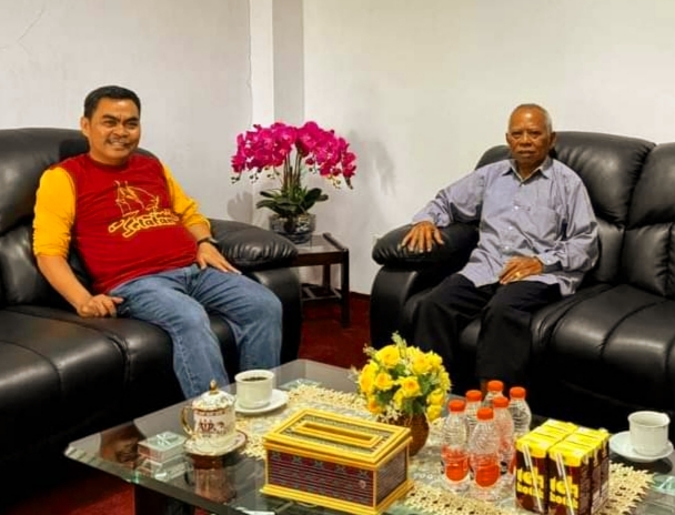 IST SAFARI POLITIK--Ketua Partai Demokrat safari politik ke Ketua DPC Gerindra Tana Toraja
