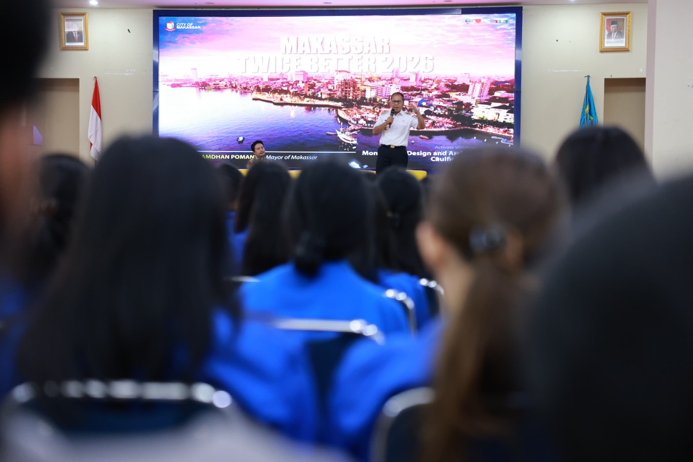 ist PEMBICARA--Wali Kota Makassar Moh Ramdhan Pomanto didaulat sebagai Pembicara pada Seminar Nasional Himpunan Mahasiswa Manajemen Fakultas Ekonomi dan Bisnis Universitas Kristen Indonesia (UKI) Paulus dengan tema Meneropong Peluang Bisnis di Era Digital dan Industri 5.0, Rabu, (19/6).