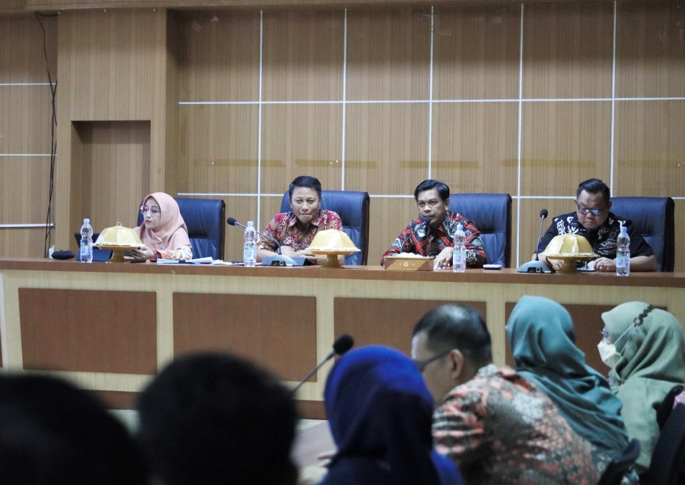 ist MEMBUKA--Pj Sekkot Makassar, Firman Hamid Pagarra membuka secara resmi kegiatan rapat Forum Penataan Ruang (FPR) terkait penyusunan rencana tata ruang wilayah (RT/RW) kota Makassar, di Balai Kota Makassar.