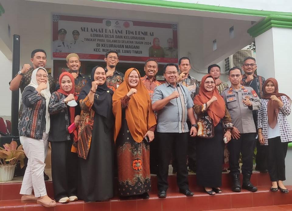 PENILAI -- Asisten Pemerintahan dan Kesra Kabupaten Luwu Timur Aini Endis Anrika foto bersama tim penilai lomba desa dan kelurahan tingkat provinsi Sulsel tahun 2024 di Kelurahan Magani baru-baruini. 