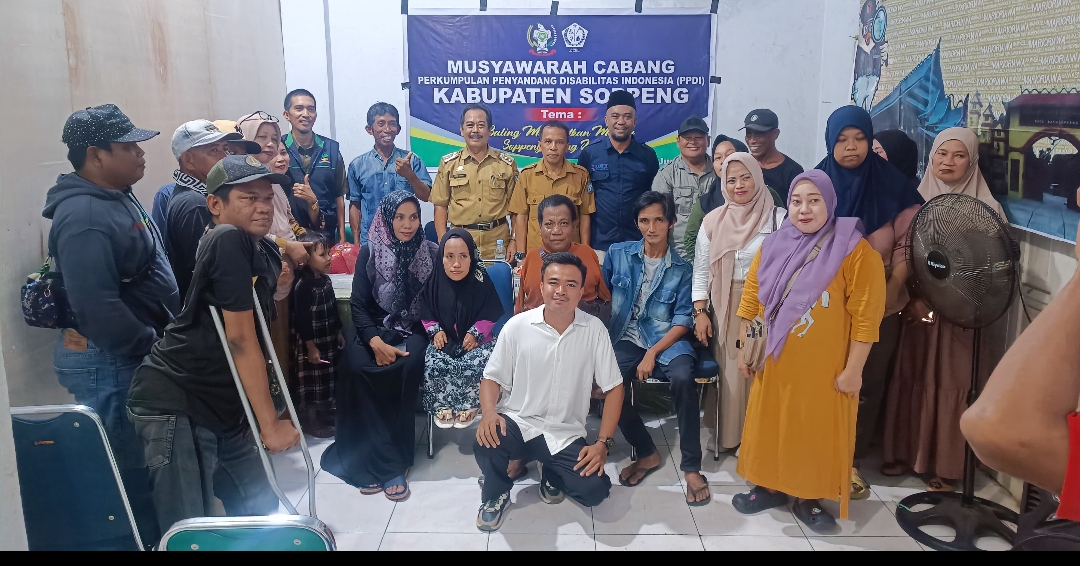 MUSCAB -- Musyawarah cabang Perkumpulan Penyandang Disabilitas Indonesia (Muscab PPDI) Kabupaten Soppeng dilaksanakan di Aula Sekretariat Panwaslu Kecamatan Marioriawa Kecamatan Marioriawa, Senin (10/6)