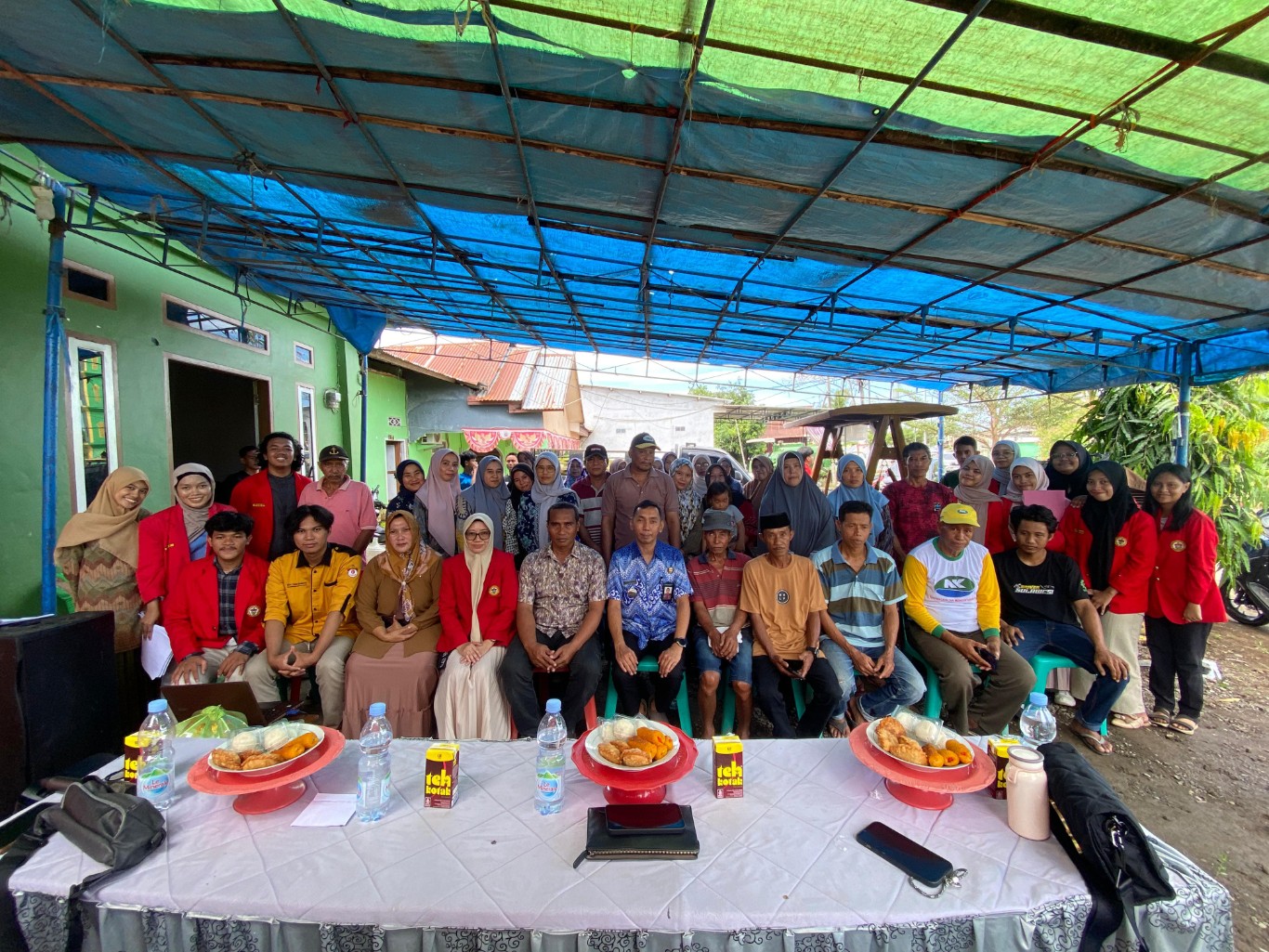 PPK Ormawa UKM Start-Up Unhas Sosialisasi Pemanfaatan Limbah Tongkol Jagung di Desa Tonasa