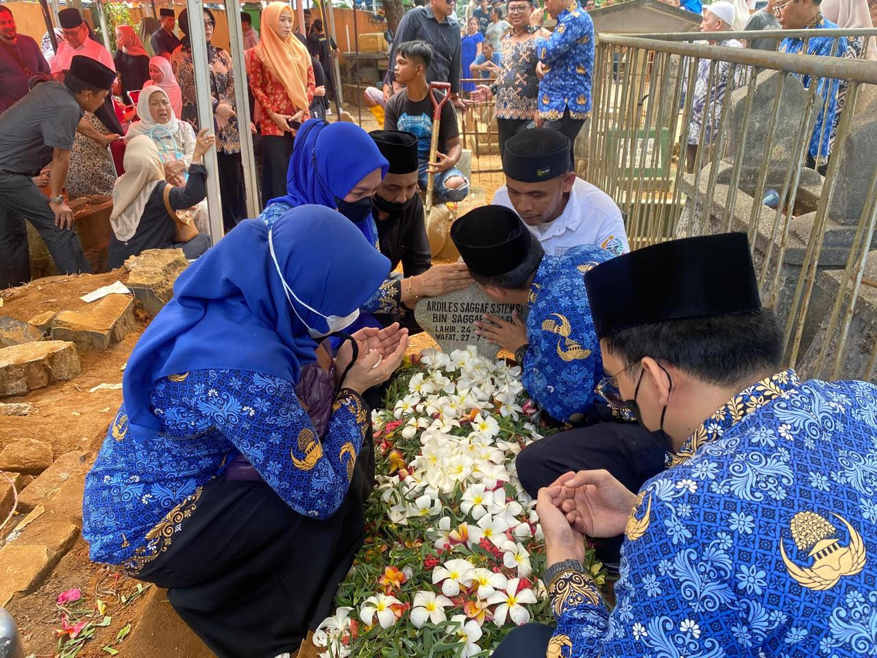 Dia Menjalani Kariernya Dengan Penuh Kebaikan