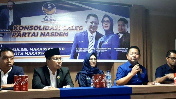 IST MEMFASILITASI PERTEMUAN--Ketua DPD Nasdem Makassar Andi Rachmatika Dewi memfasilitasi pertemuan yang dihadiri Ketua Nasdem Sulsel Rusd Masse serta Wali Kota Makassar Mohammad Ramdhan Pomanto  