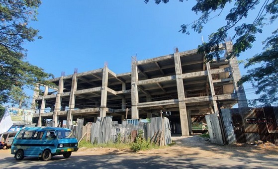 int DILANJUTKAN--Rumah Sakit Batua Makassar yang mangkrak.Rencananya Pemkot Makassar akan melanjutkan pembangunannya di 2025 mendatang.
