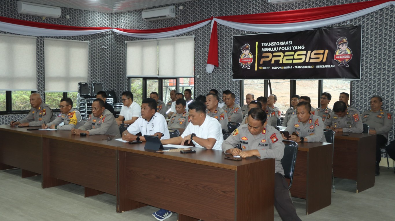 ANEV -- Kapolres Soppeng AKBP H Muhammad Yusuf Usman memimpin Gelar Operasional Anev situasi Kamtibmas Bulan Juli 2024 di Aula Tantya Sudhirajati Mapolres Soppeng, Rabu (24/7). 