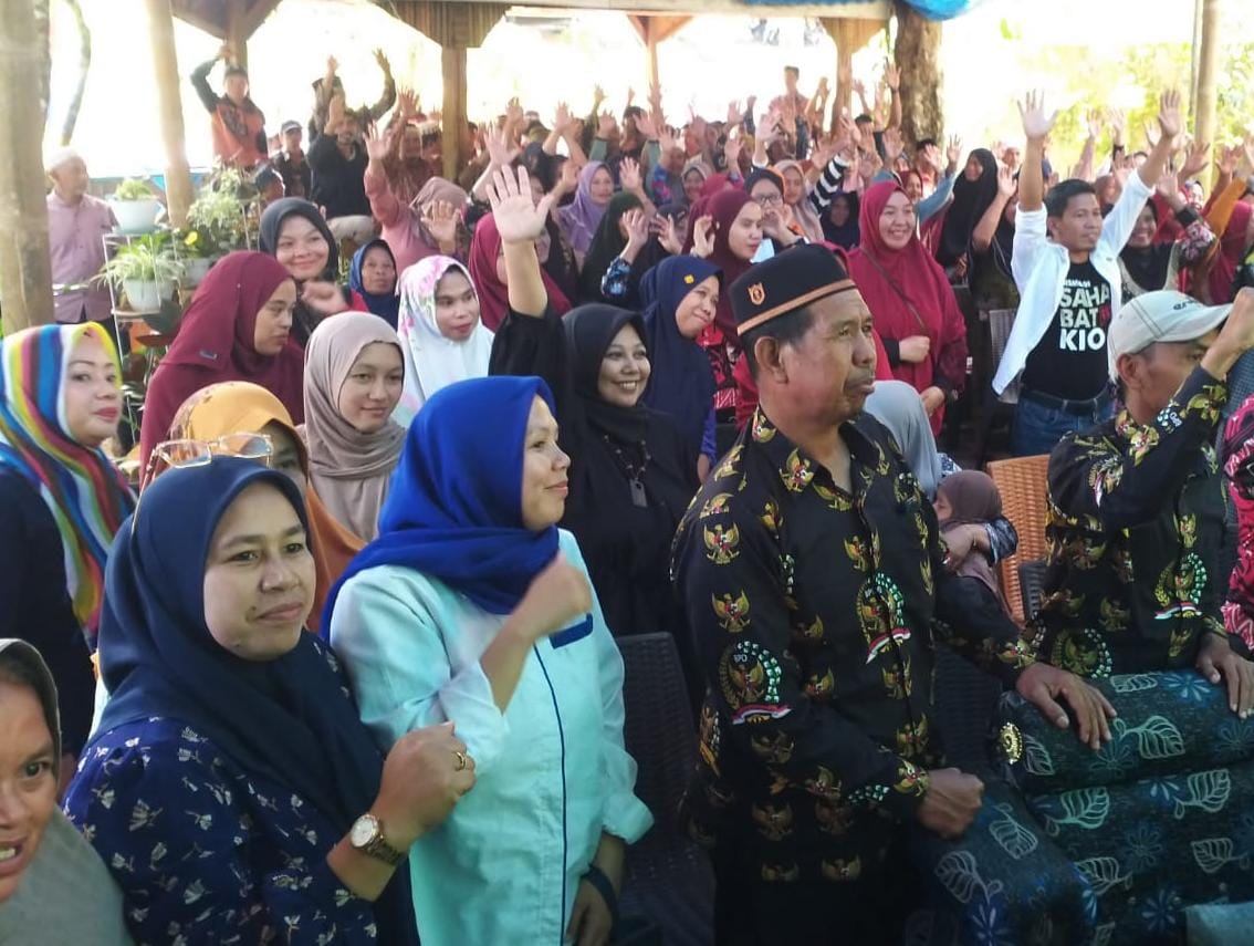 BKM/SAR TATAP MUKA--Para warga sangat aspiratif saat bertatap muka dengan Wakil Bupati Gowa Abdul Rauf Malaganni Karaeng Kio 