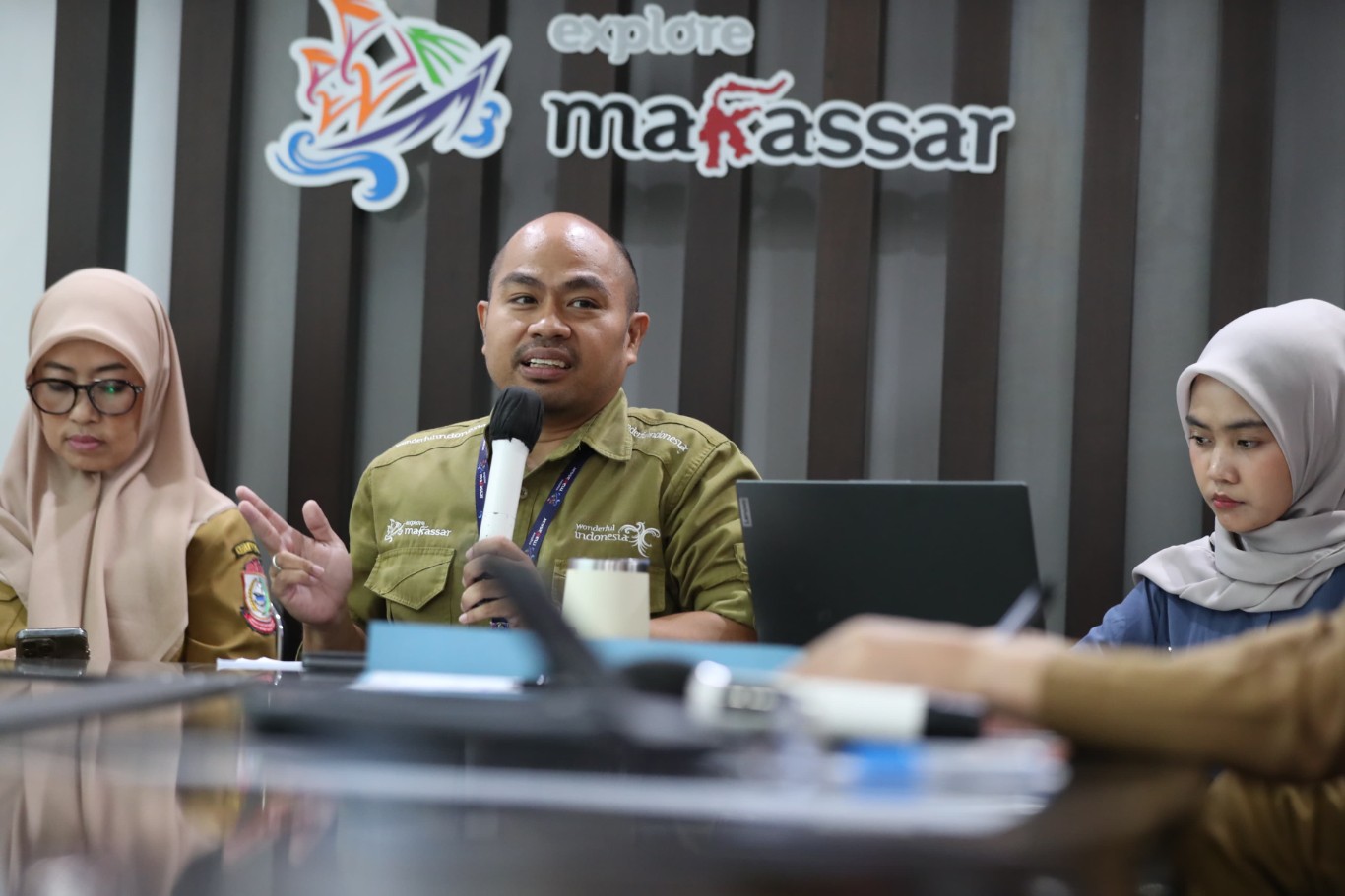 ist RAPAT--Kadispar Kota Makassar, Muhammad Roem memimpin rapat koordinasi seleksi nasional pengusulan nominasi anggota jejaring kota kreatif UNESCO (UCCN) tahun 2025,kemarin.