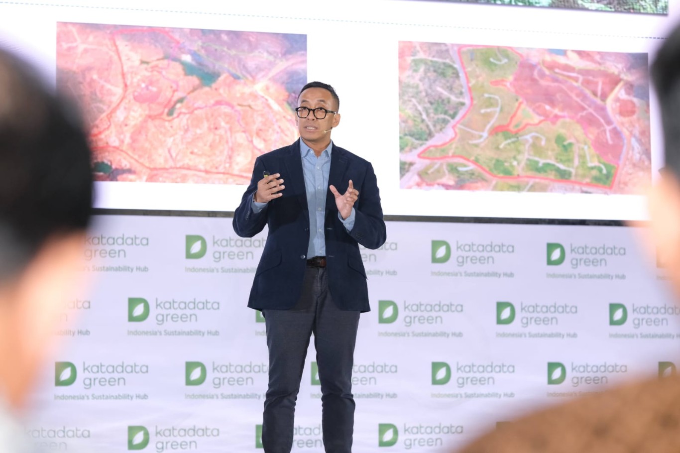 PERTAMBANGAN BERKELANJUTAN --Chief of Sustainability and Corporate Affairs Officer PT Vale, Bernardus Irmanto, sedang menjelaskan mengenai  konsep berkelanjutan yang diterapkan PT Vale dalam menjalankan aktivitasnya.