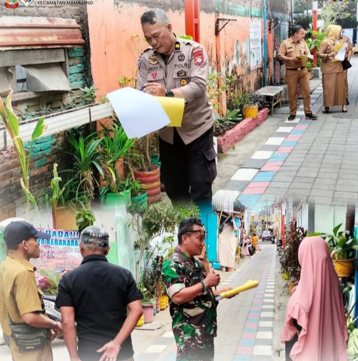 ist TIM--Tim menilai lorong wisata dan kantor kelurahan serta Poskamling di tiga Kelurahan se Kecamatan Mamajang.Penilaian tersebut terkait Lomba Lorong Wisata dalam rangkaian perayaan HUT RI ke 79. 