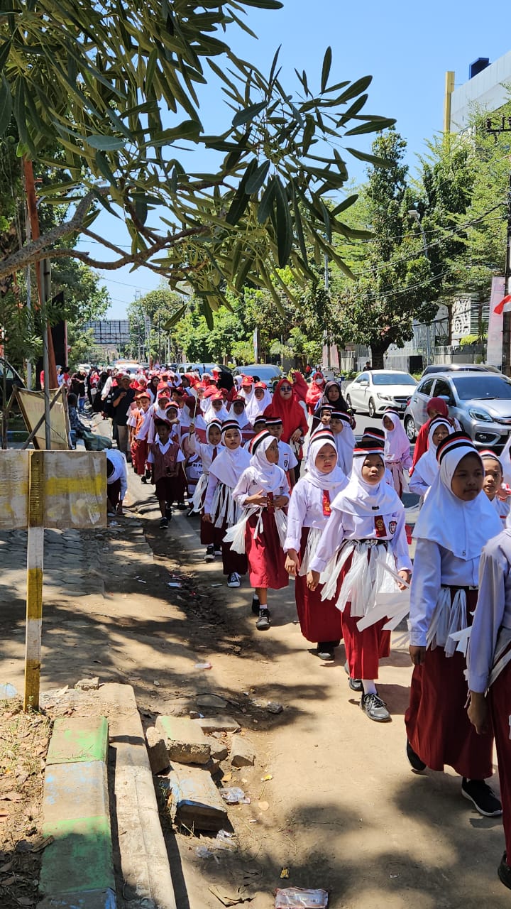 5.000 Peserta Merah Putihkan Karebosi
