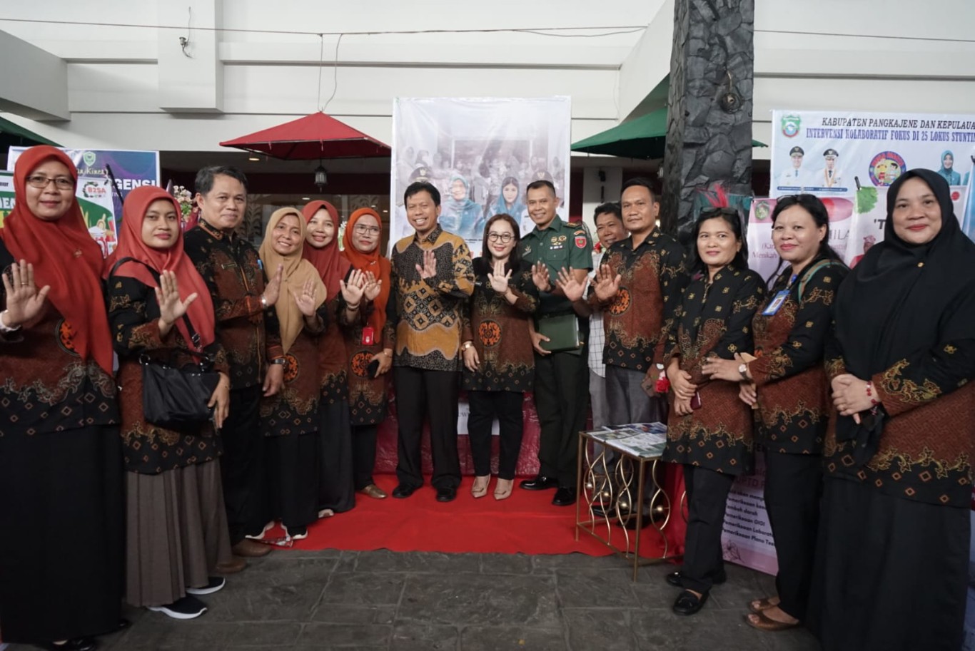 HADIR -- TPPS Kabupaten Luwu Timur menghadiri Pembukaan Penilaian Kinerja 8 Aksi Konvergensi Stunting Provinsi Sulsel Tahun 2024 di Hotel Swiss-Belinn Makassar baru-baru ini. 