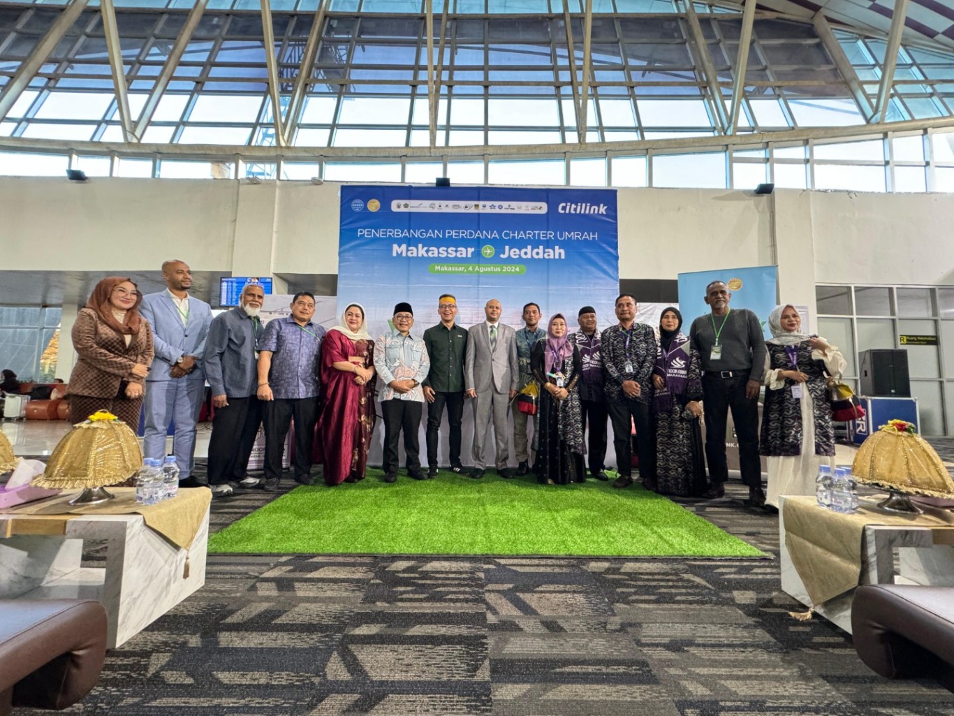 PERDANA -- Persiapan penerbangan perdana charter Umrah Makassar-Jeddah melalui Bandara Internasional Sultan Hasanuddin Makassar dengan menggunakan maskapai Citilink Indonesia.