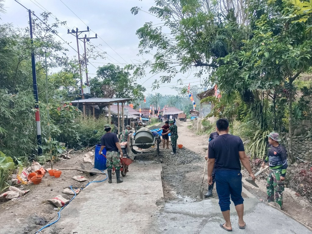 RAMPUNG -- Dua program fisik TMMD 121 Tana Toraja dipastikan rampung sebelum kegiatan TMMD 121 2024 berakhir beberapa hari kedepan.