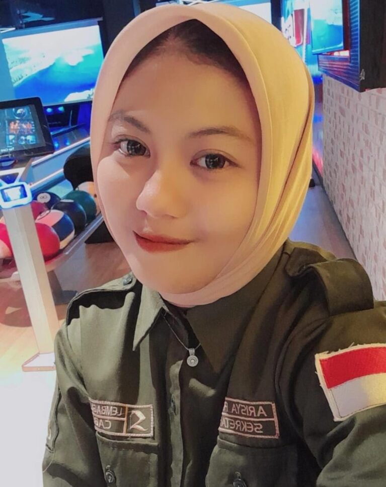 Arisya Fitria Maidy
Sekretaris  PT Latoa (Langit Timoer Cinema) 
Makassar 