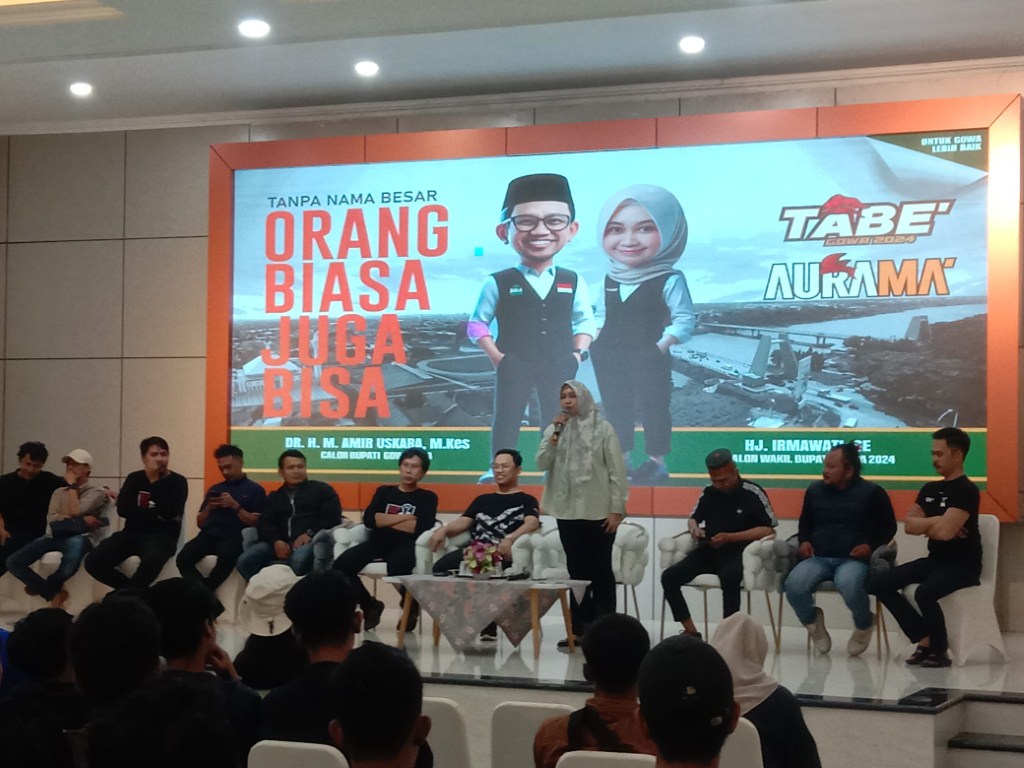 IST
SAMPAIKAN HARAPAN--Bakal calon wakil bupati Gowa Irmawati Haeruddin menyampaikan harapannya bahwa pemuda bisa bekerja menggalang dukungan
