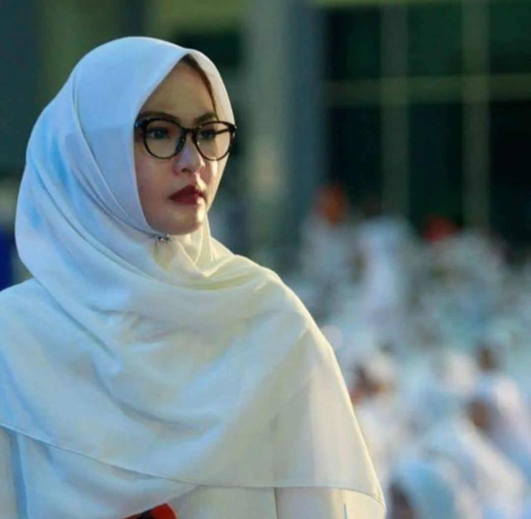 int
Andi Rachmatika Dewi
