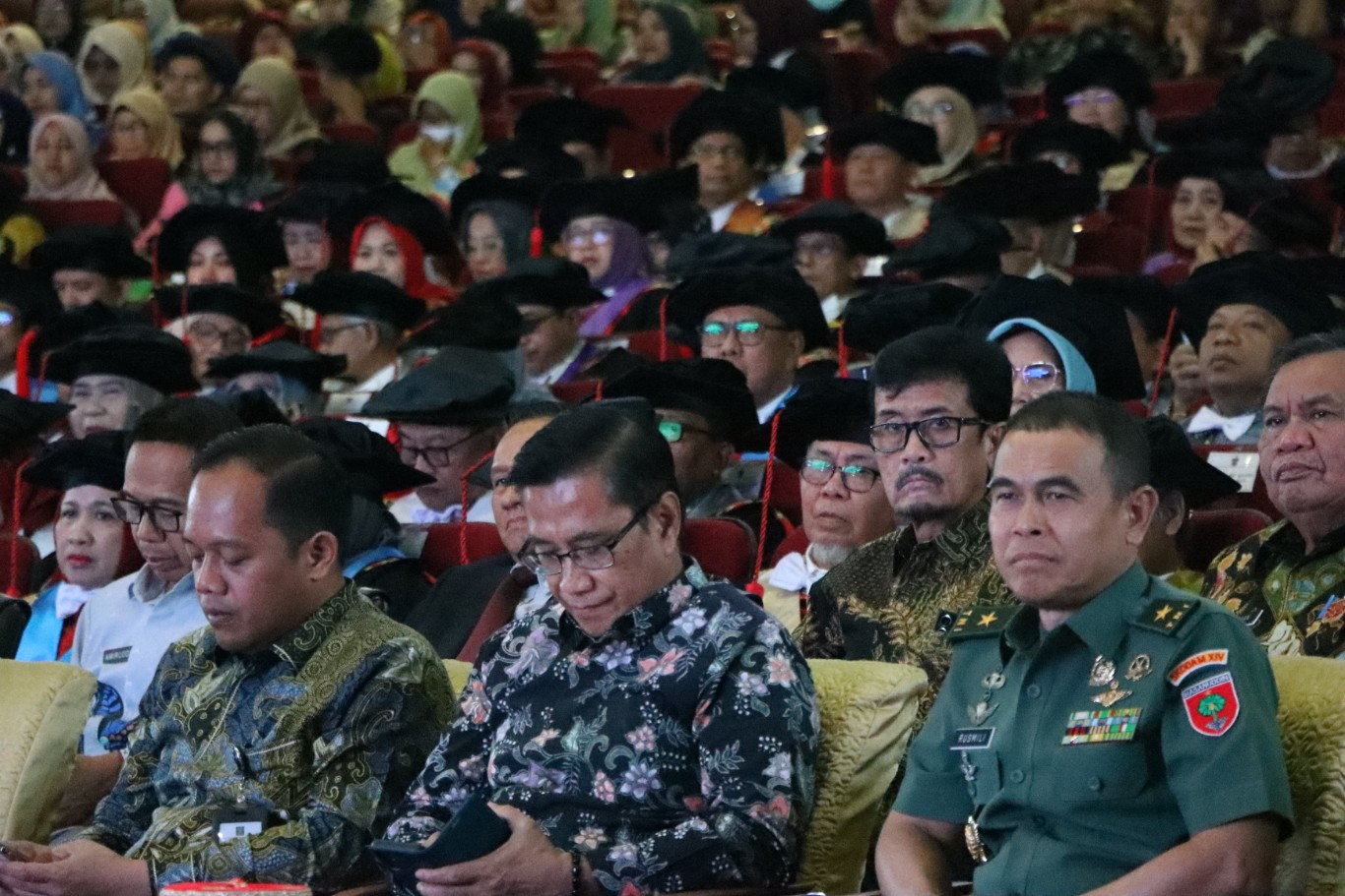 Sekda Pinrang A.Calo Kerrang Hadiri Rapat Senat di Unhas