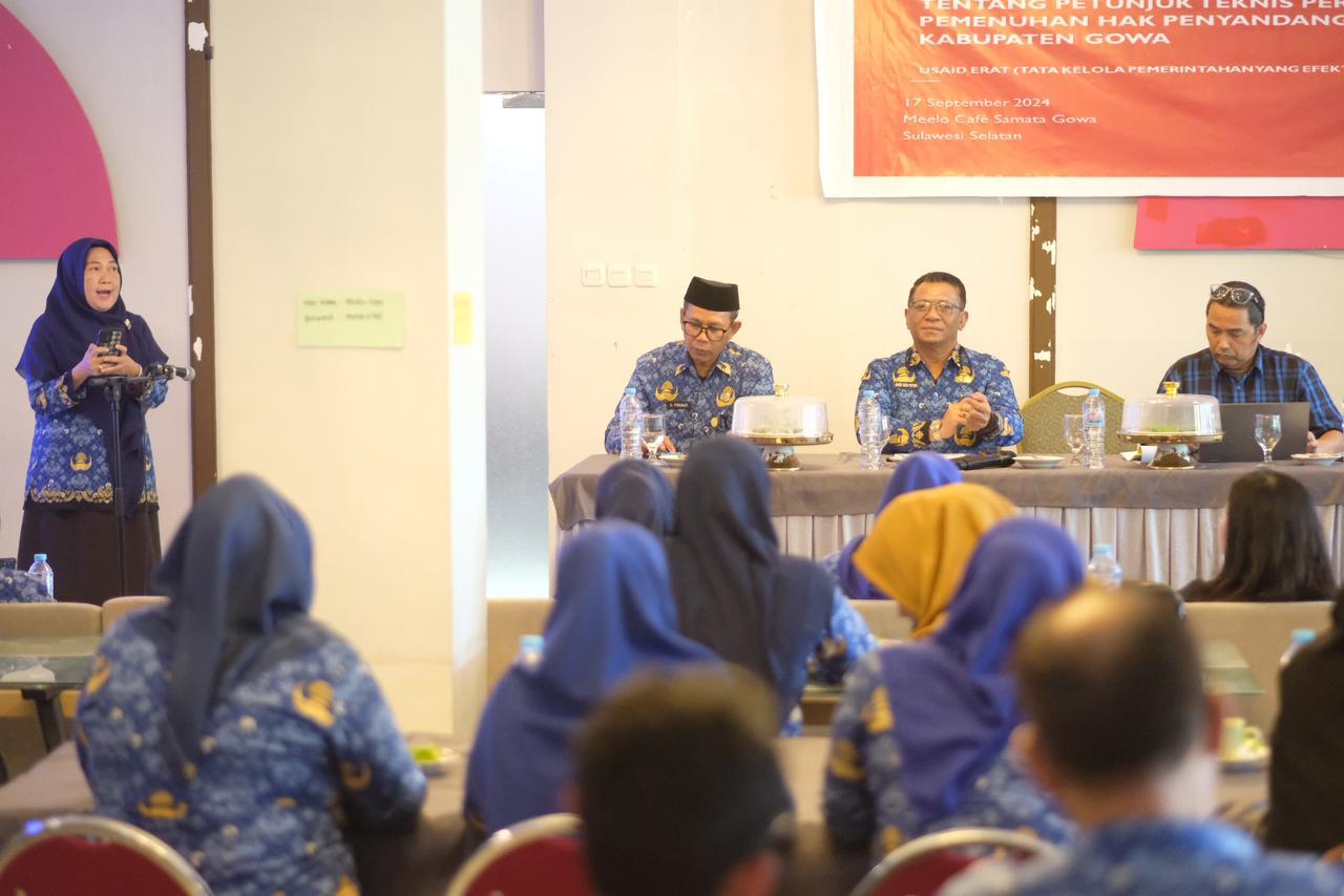 IST
KONSULTASI -- Sekkab Gowa Andy Azis memimpin kegiatan konsultasi publik tentang rencana penyusunan Ranperbup tentang hak-hak disabilitas. 
