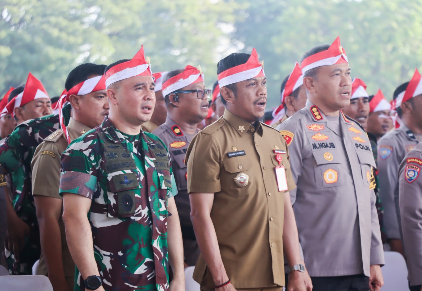 ist
DAMAI--Pj Sekkot Makassar, Firman Hamid Pagarra bersama Kapolrestabes Kota Makassar, Kombes Mokhamad Ngajib dan Dandim 1408/Makassar, Letkol Inf Lizardo Gumay menyatakan komitmen bersama untuk mewujudkan pemilu damai 2024.
