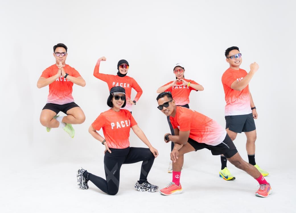 Pacer-pacer yang akan memandu peserta Gajah Mada Fun Run yang digelar Pomdam XIV/Hasanuddin.