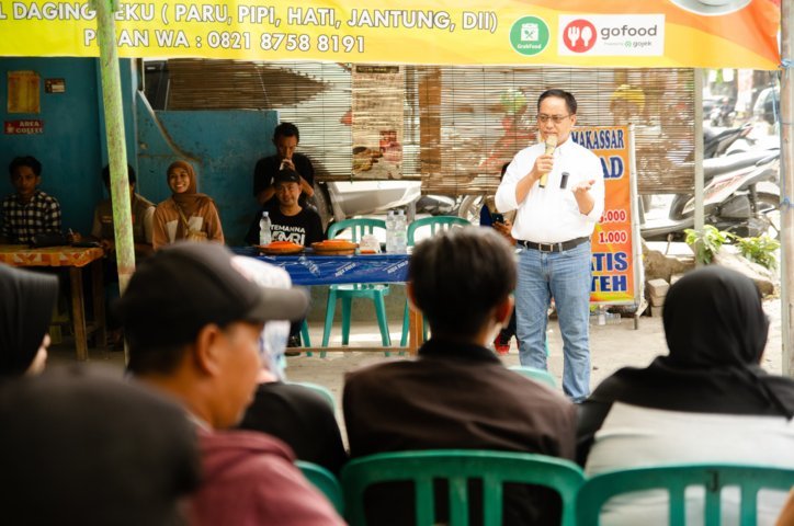 IST
BERTEMU WARGA--Calon wakil wali kota Makassar Abd Rahman Bando bertemu dengan warga di Kelurahan Maradekaya, Kecamatan Makassar
