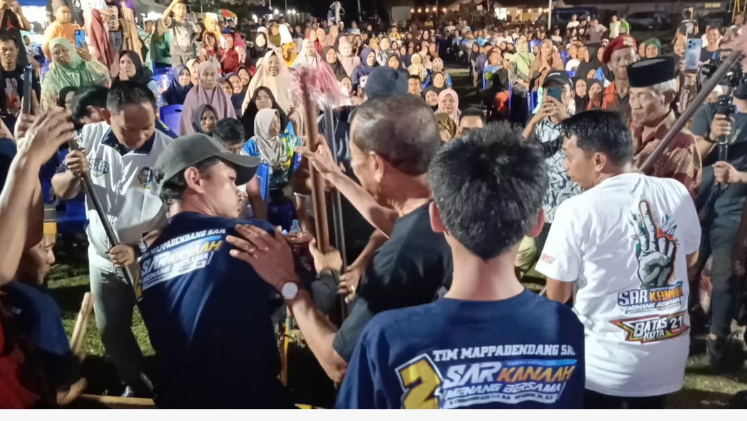 IST
KAMPANYE DIALOGIS--Pasangan calon bupati dan wakil bupati Sidrap Syaharuddin Alrif-Nurkanaah menghadiri kampanye dialogis di Desa Lise, Panca Lautang, Kabupaten Sidrap
