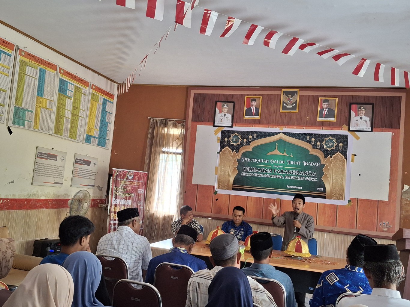 Program Jumat Ibadah Kolaborasi Mahasiswa KKP FISIP Unismuh dan Kelurahan Parangbanoa