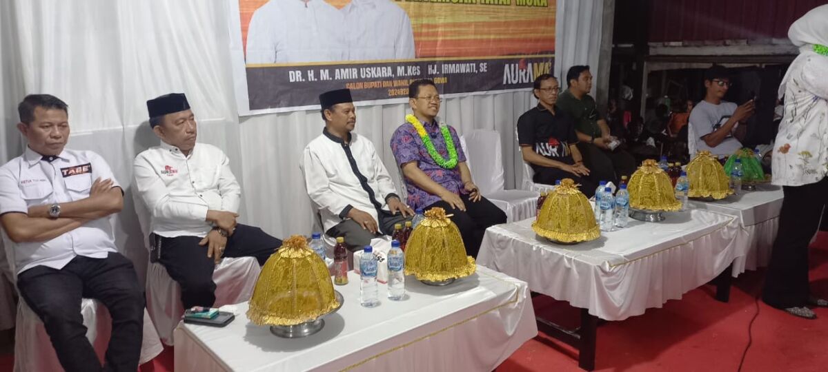 IST
KAMPANYE DISAMATA--Pasangan calon bupati dan wakil bupati Gowa, Amir Uskara-Irmawati Haeruddin menghadiri kampanye bertajuk Campaga Lo'mo, di Kelurahan Samata, Kecamatan Sombaopu, Sabtu (26/10)