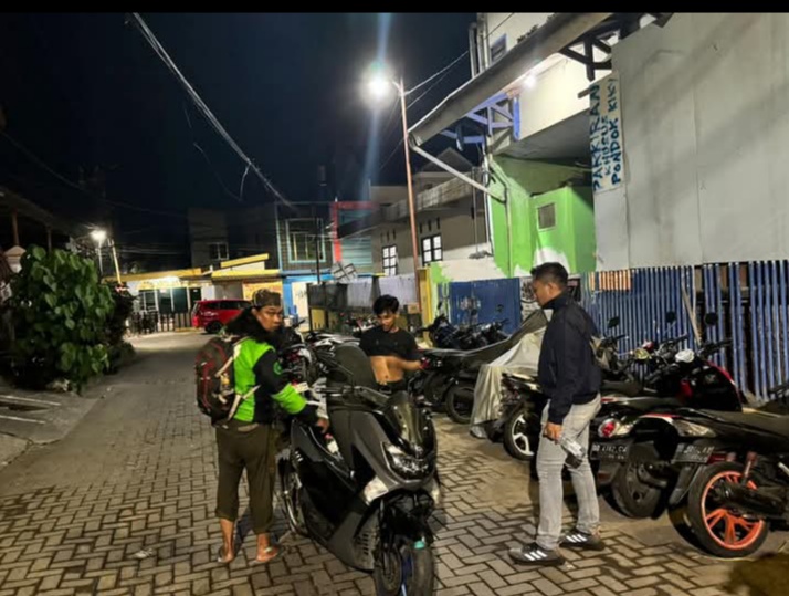 IST
OPERASI -- Personel Polsek Panakkukang saat melaksanakan operasi cipta kondisi di wilayah hukum Polsek Panakkukang-Polrestabes Makassar.
