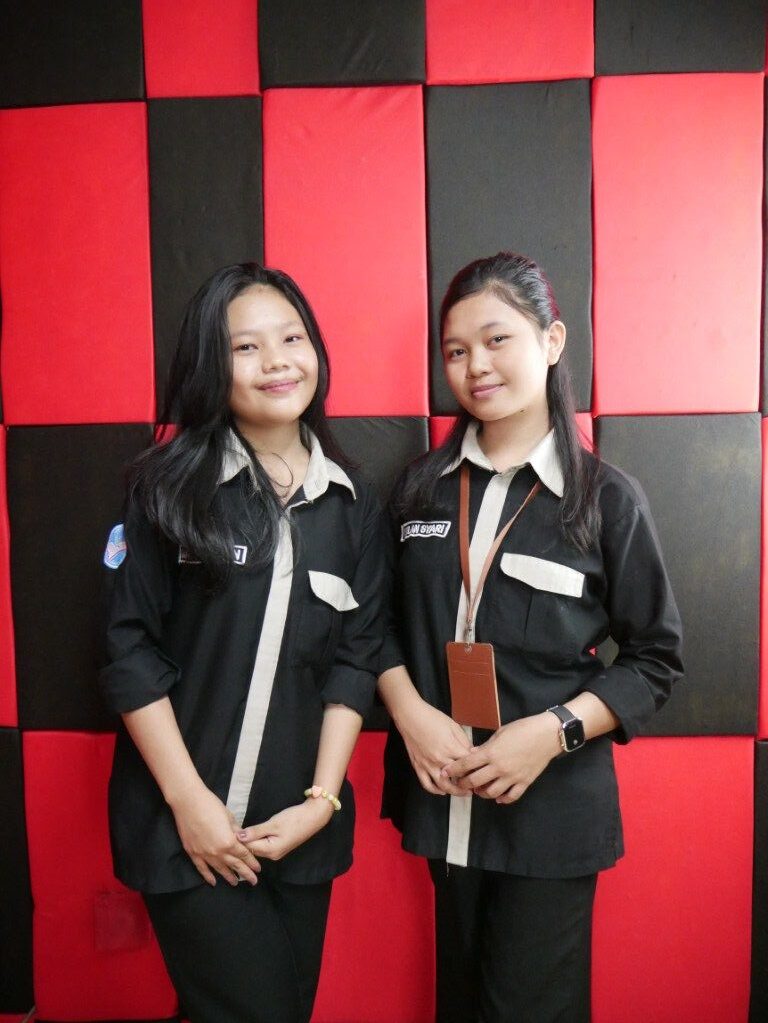 Kisah Dua Siswi SMKN 3 Parepare Magang di BKM