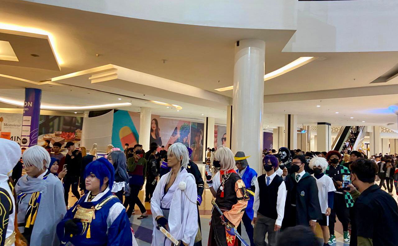 JAPAN FEST -- Antusiasme kalangan milenial dan gen Z mengikuti berseragam ala animasi Jepang ikut meramaikan gelaran Japan Fest yang dipersembahkan Trans Studio Mall Makassar.
