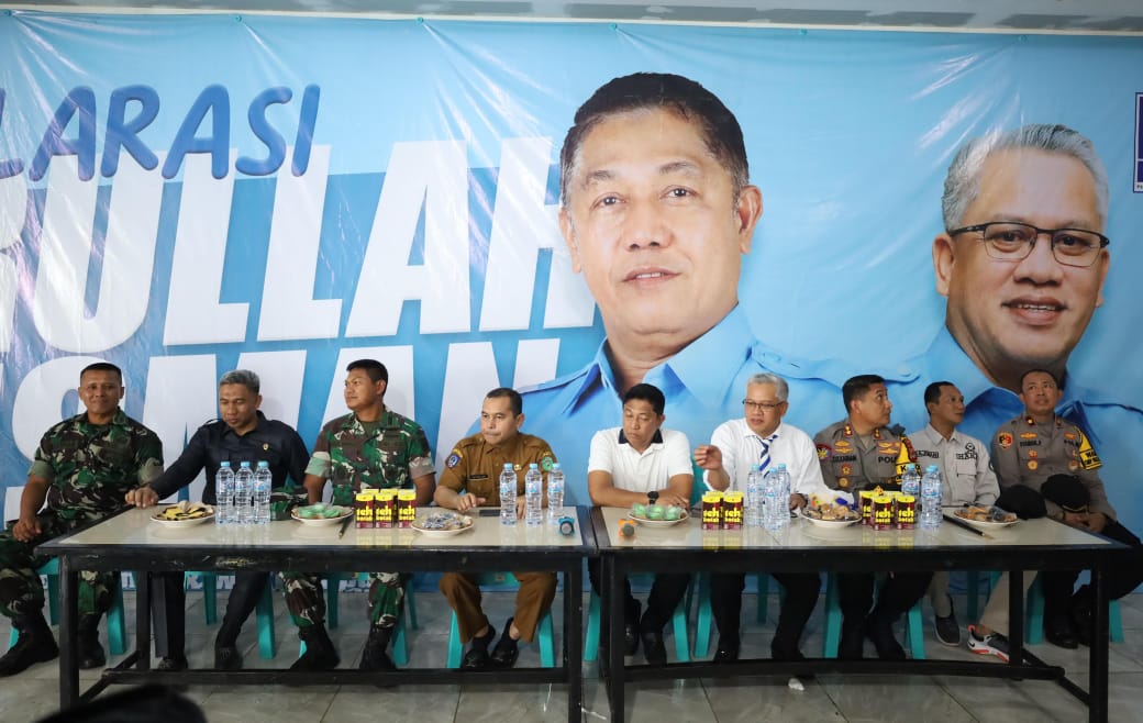 KUNJUNJGI POSKO -- Pjs Bupati Luwu Timur, Jayadi Nas bersama unsur Forkopimda Lutim melakukan kunjungan ke posko-posko tim pemenangan peserta Pilkada Lutim tahun 2024 baru-baru ini. 
