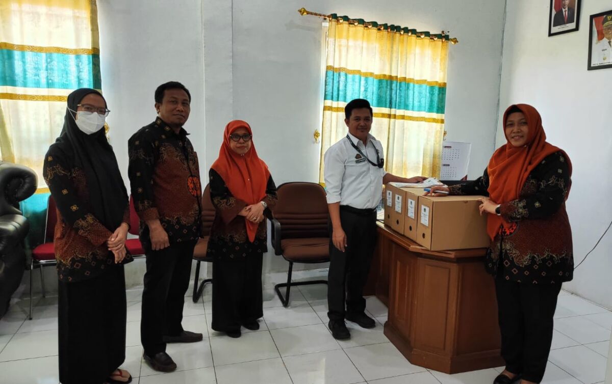 IMPLEMENTASI -- Reformer PKA Kabupaten Luwu Timur, Angkatan V Tahun 2024 melaksanakan implementasi Proyek Aksi Perubahan dengan (Lapak Arisp) dilaksanakan di Kantor Dinas Perpustakaan dan Kearsipan Kabupaten Lutim, Kamis-Senin (24-28/10).
