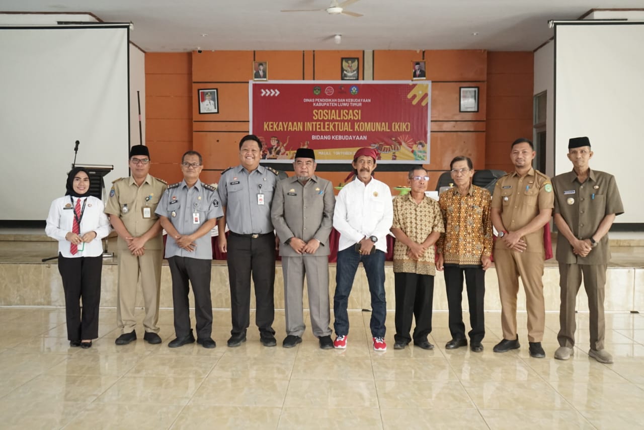 SOSIALISASI -- Dinas Pendidikan dan Kebudayaan (Dikbud) Pemkab Luwu Timur menggelar sosialisasi Kekayaan Intelektual Komunal (KIK) di Aula Disdikbud Lutim, Selasa (1/10)
