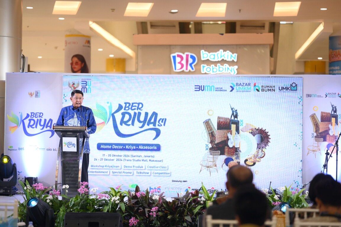 BUMN PENYELENGGARA -- Pemimpin Wilayah Pegadaian Kanwil VI Makassar, Edwin S. Inkiriwang, dalam sambutannya sebagai BUMN Penyelenggara.
