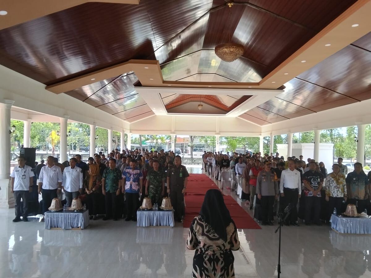 IST
SIMULASI PEMUNGUTAN SUARA--KPU Takalar menggelar simulasi pemungutan suara yang dihadiri seratusan warga, Kamis 14/11
