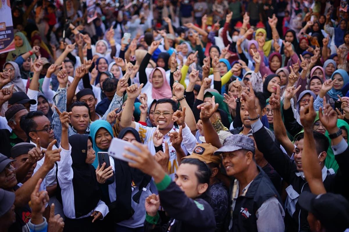 BKM/IST
YAKIN MENANG--Masyarakat Bajeng mengaku yakin Paslon 01 Amir Uskara-Irmawati menang Pilkada Gowa.
