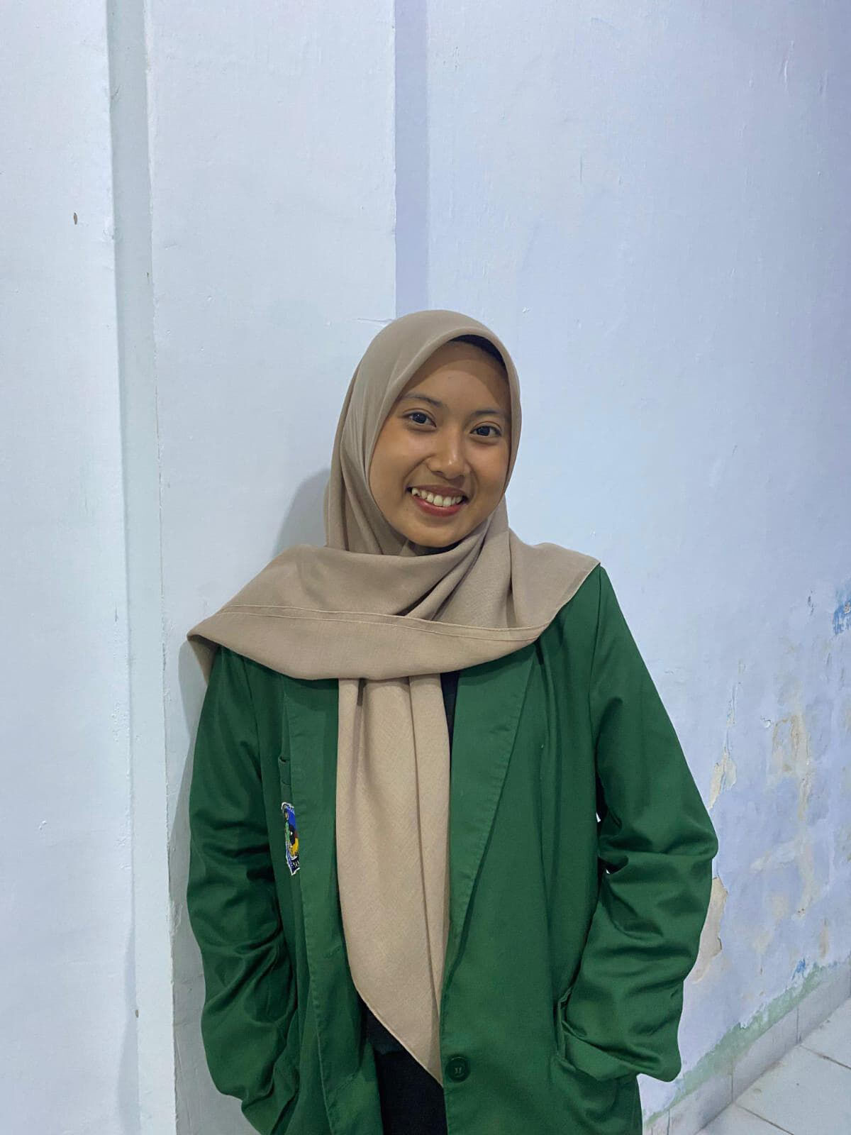 Aulia Fahrina
Prodi Ilmu Komunikasi
Fakultas Sastra
UMI 