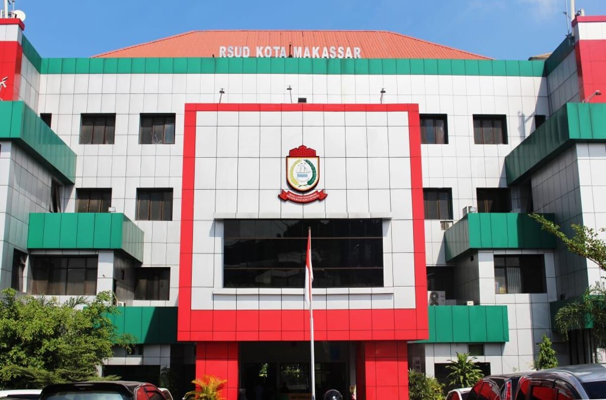 int
ASET--RSUD Daya terus berbenah, baik untuk memaksimalkan pelayanan kepada masyarakat.Rumah sakit inipun salah satu aset yang telah diselamatkan Pemerintah Kota Makassar dan telah memiliki sertifikat.
