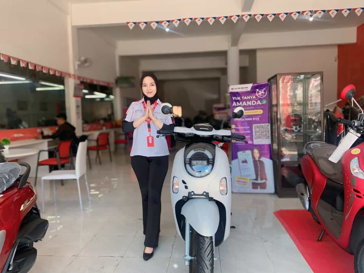 PROMO KHUSUS -- Pemberian promo khusus kepada pelanggan yang melakukan pembelian unit Honda di dealer Honda resmi di Kabupaten Gowa, Takalar, Jeneponto, Bantaeng, dan Bulukumba.