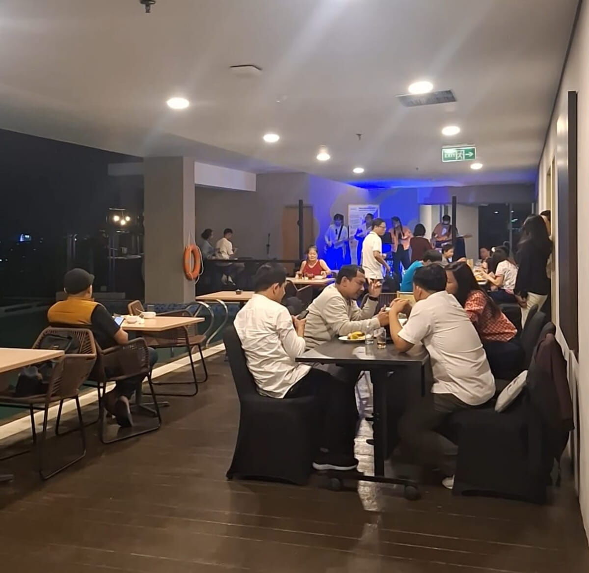 ALL YOU CAN EAT -- Para tamu Vasaka Hotel Makassar sedang menikmati beragam kuliner yang disajikan Vasaka Hotel Makassar melalui program 'All You Can Eat'.
Anton Subiyakto selaku Cluster General Manager Vasaka Hotel Makassar,
