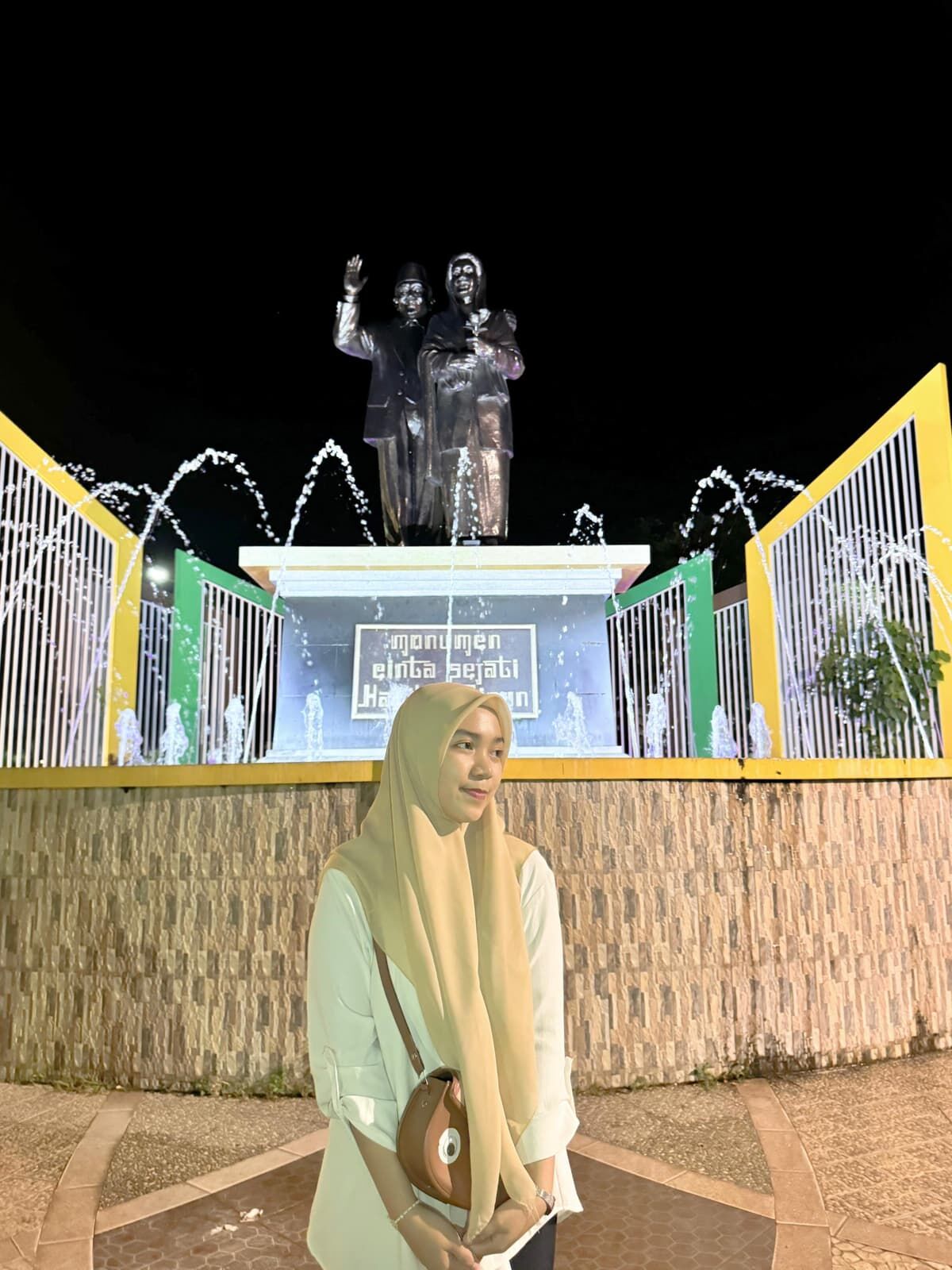 Reski Ayu Andira Jurusan Administrasi kesehatan  Fikkes  UNM | Makin Peduli Lingkungan