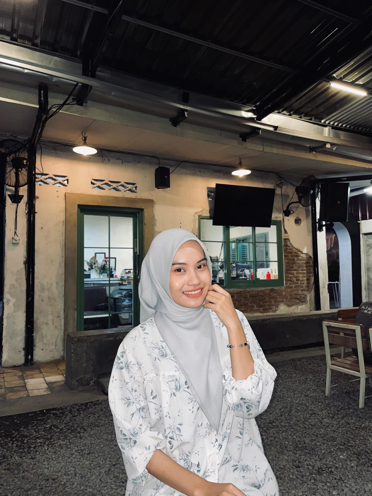 Semangat  Gotong Royong Dhila Pratiwi Nur  Prodi Ilmu Komunikasi  Unismuh Makassar