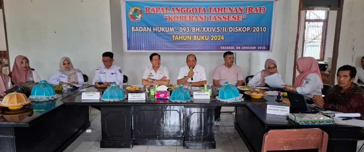IST
GAPOKTAN -- Suasana Rapat Anggota Tahunan Koperasi Gapoktan Tassese, Kecamatan Manuju, Kabupaten Gowa. 
