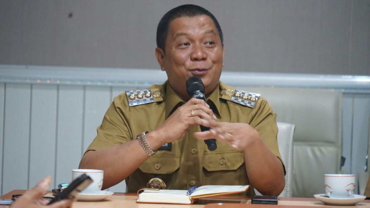 KUMPULKAN PEJABAT -- Pj Bupati Sidrap, Idham Kadir Dalle mengumpulkan para pejabat Pemkab Sidrap dalam agenda coffee morning, Senin (13/1). 
